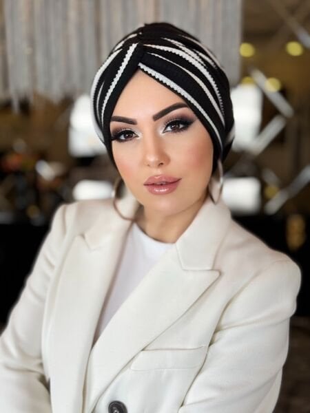 SİYAH BEYAZ ÇİZGİLİ MERSERİZE DÖKÜMLÜ DÜĞÜM BONE