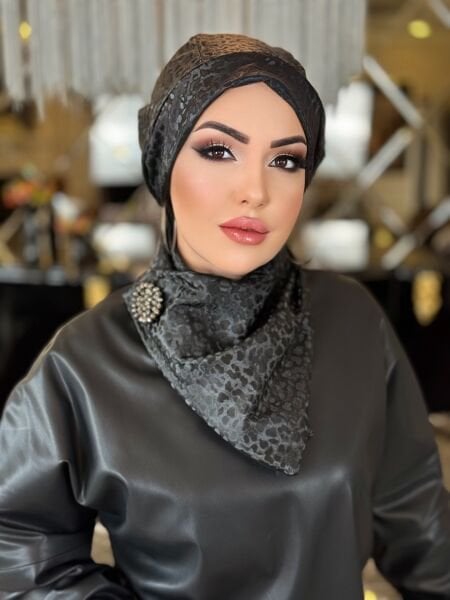 DERİ GÖRÜNÜMLÜ DESENLİ FULARLI ŞAPKA TAKIM