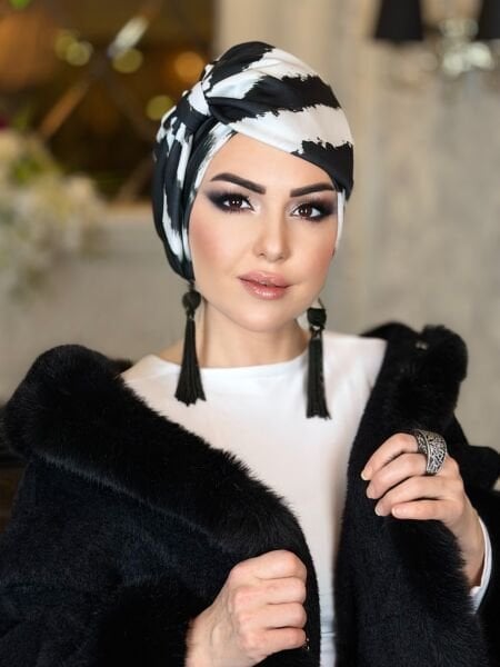 SİYAH-BEYAZ KURDALE BONE