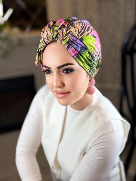 Renkli Boğum Yandan Katlı Bone