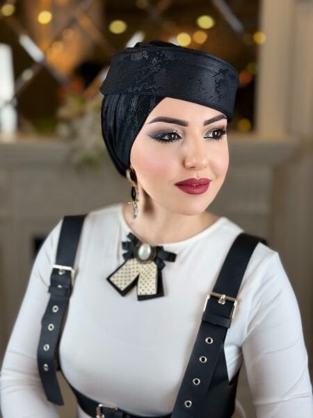 Siyah Madam Şapka Bone