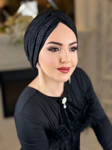 Siyah Dökümlü Düğüm Bone