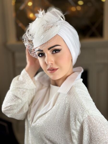 Beyaz Violet Madam Şapka Bone