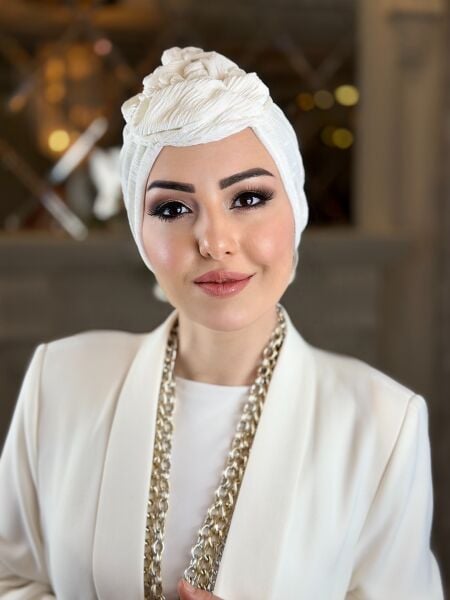 Beyaz Burgu Bone