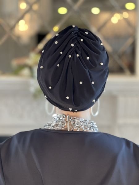 BLACK SILVER STONE CAST BONNET