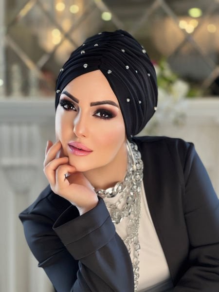 BLACK SILVER STONE CAST BONNET