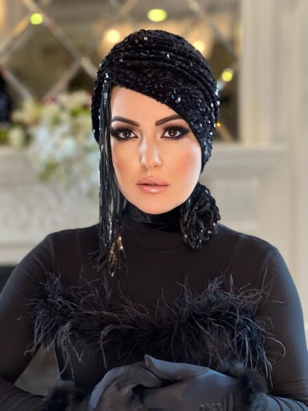 KADİFE PAYETLİ PÜSKÜLLÜ BONE