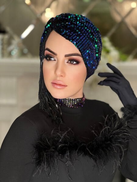 COLORFUL SEQUINED TASSEL BONNET