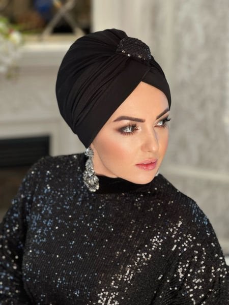 SİYAH PAYETLİ ÇAPRAZ BONE