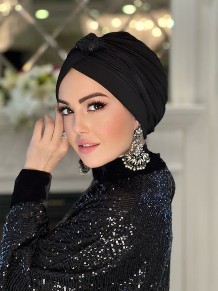 SİYAH PAYETLİ ÇAPRAZ BONE