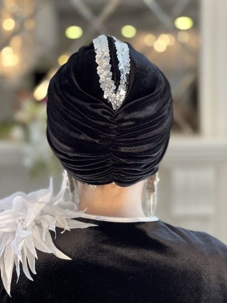 BLACK VELVET SILVER SEQUINE STRIPED KNOT BONNET