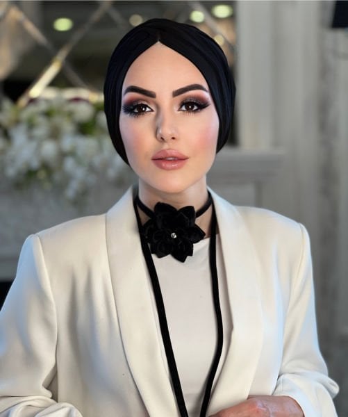 BLACK ROSE NECK ACCESSORY