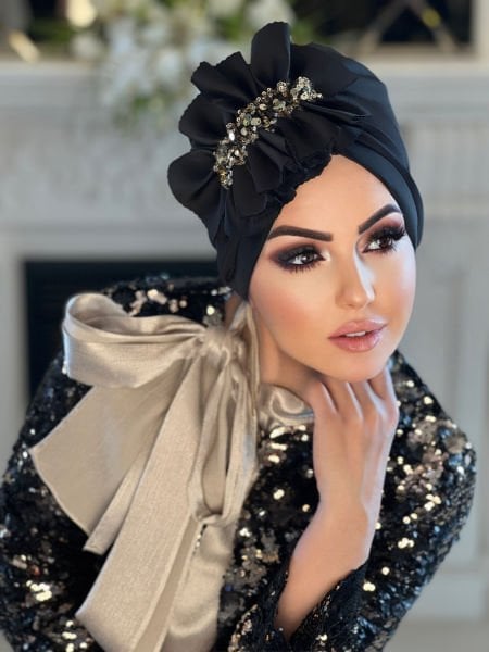 BLACK GOLD SEQUINED SIDE FRILLED BONNET