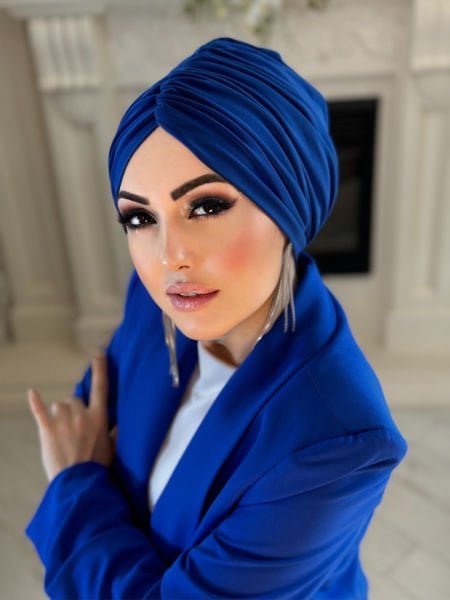 SAKS BLUE FLOWER BONNET