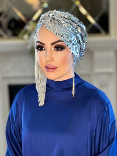 SILVER SEQUINED TASSEL BONNET