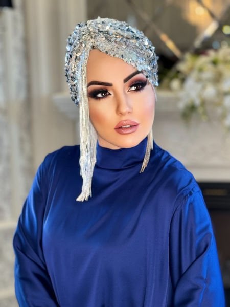 SILVER SEQUINED TASSEL BONNET