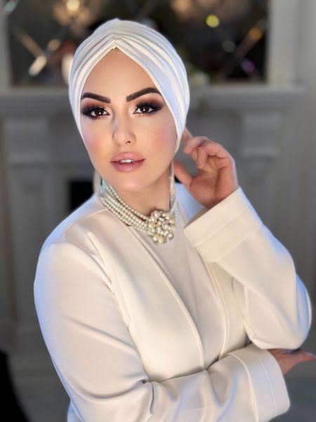 BEYAZ DÖKÜMLÜ BONE