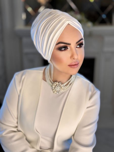 BEYAZ DÖKÜMLÜ BONE