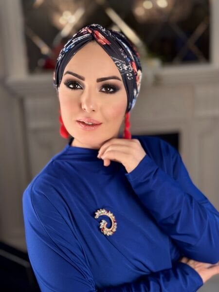 Siyah Mavi Desenli Düğüm Bone