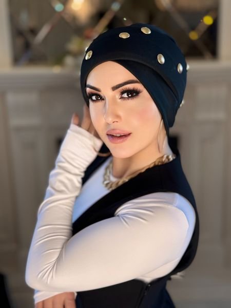 SİYAH GOLD DÜĞME AKSESUARLI BONNET BONE