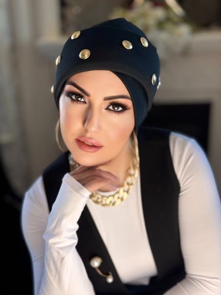 SİYAH GOLD DÜĞME AKSESUARLI BONNET BONE