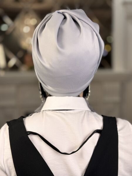 GRİ KURDALE MADAM ŞAPKA BONE