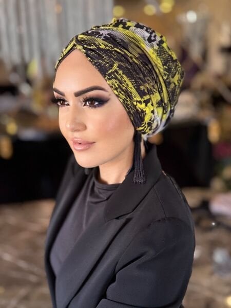 Siyah-Neon Desenli Dökümlü Bone