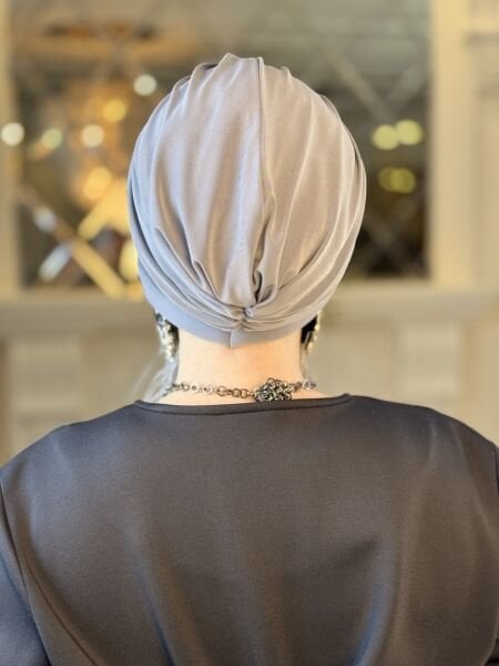 GRİ PAYETLİ ÇAPRAZ BONE