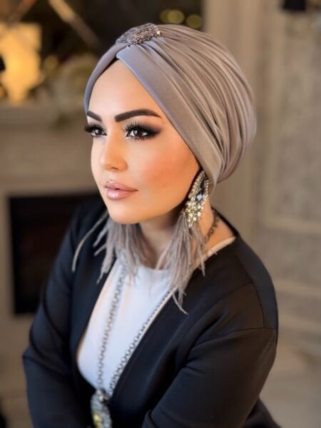 GRİ PAYETLİ ÇAPRAZ BONE